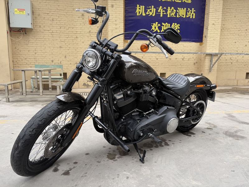 二手哈雷戴维森街霸 Street Bob