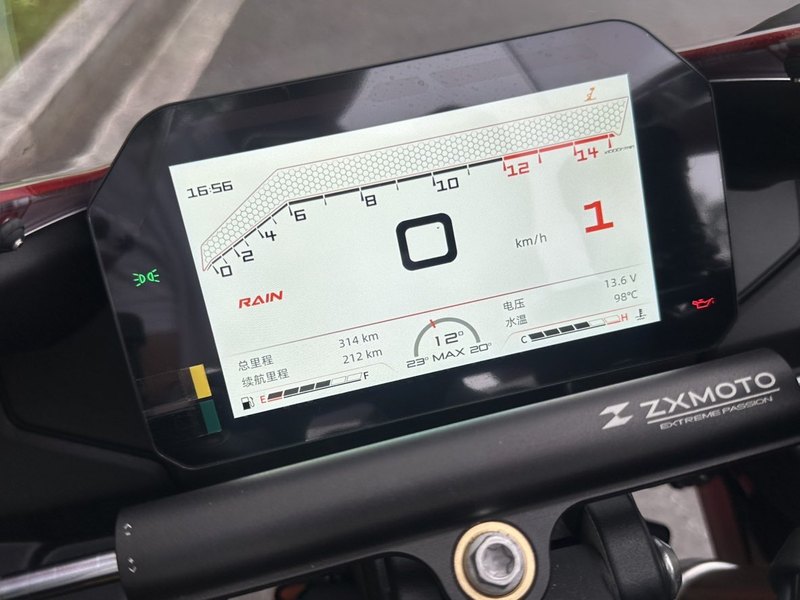 二手张雪机车820RR