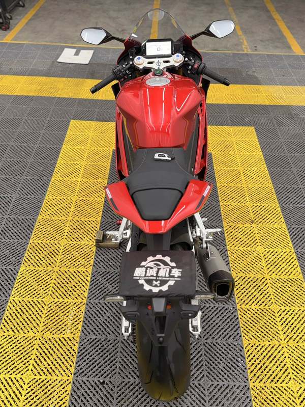 二手张雪机车820RR