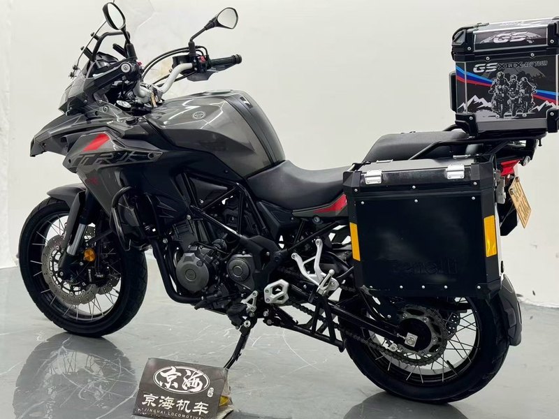 二手贝纳利金鹏 TRK502