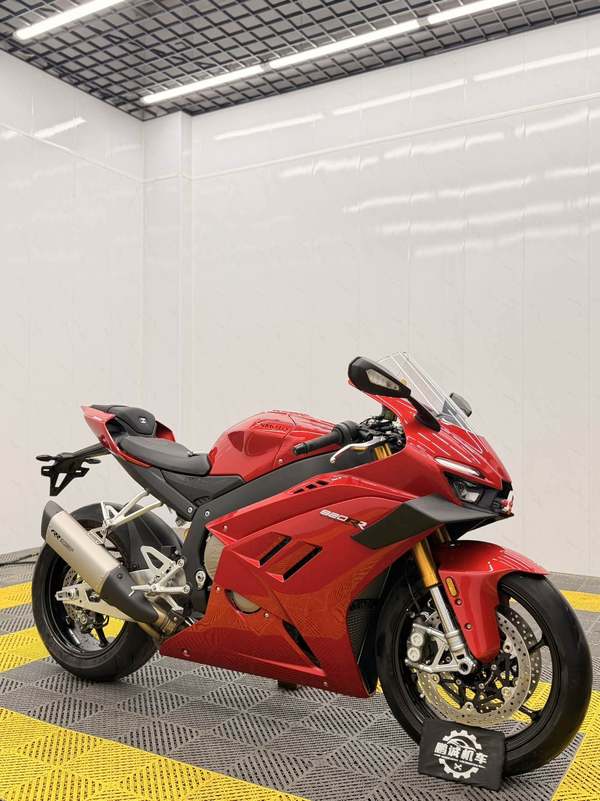 二手张雪机车820RR