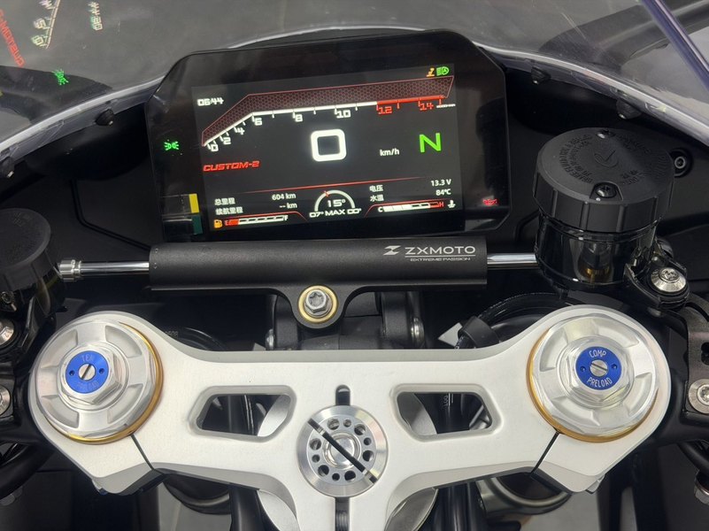 二手张雪机车820RR