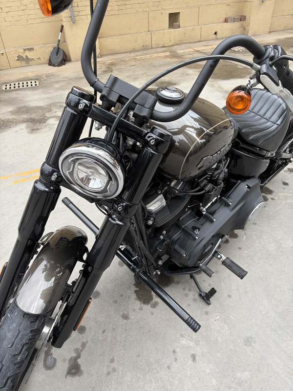 二手哈雷戴维森街霸 Street Bob