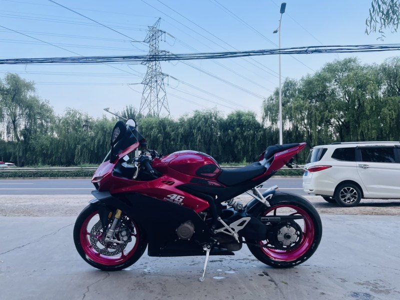 二手张雪机车500RR