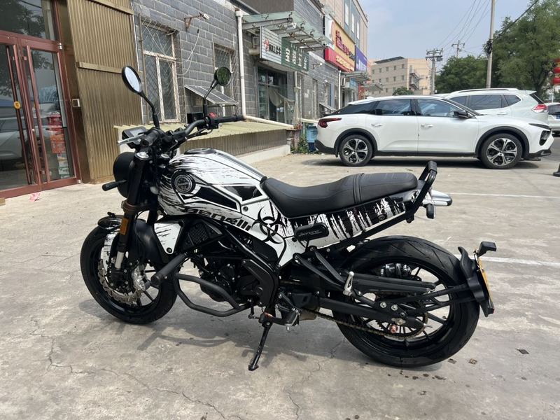 二手贝纳利幼狮 Leoncino 250