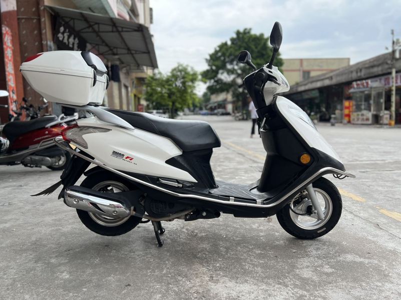 二手济南铃木瑞梦 UM125