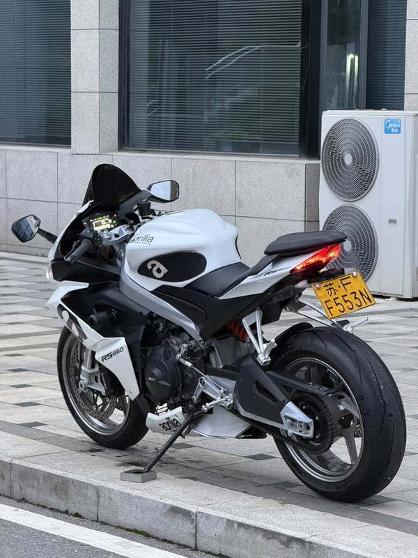 二手阿普利亚RS 660 