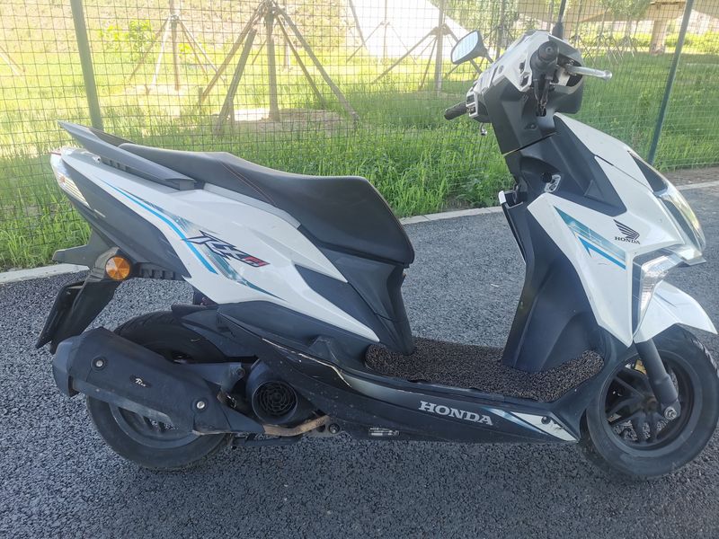二手新大洲本田裂行 RX125Fi