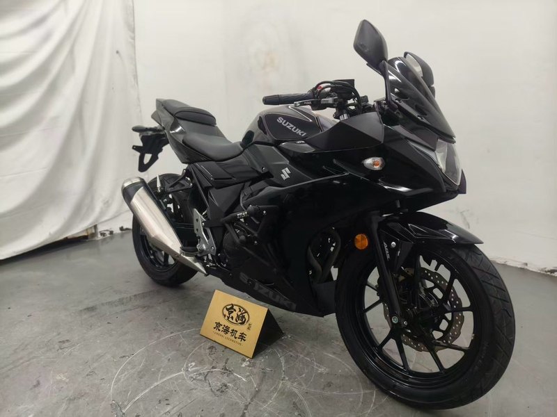 二手豪爵铃木GSX250R