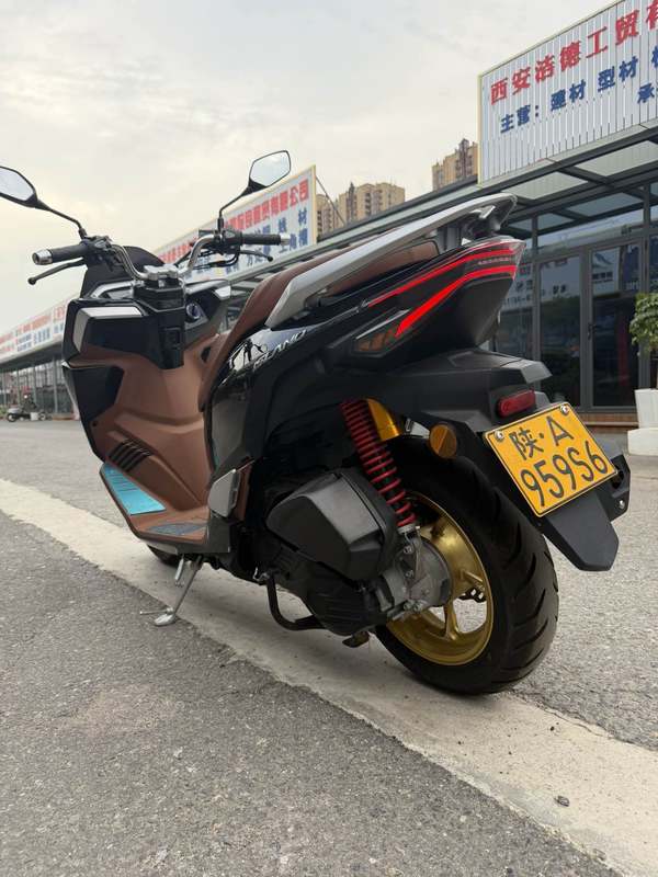 二手猎变闪电狗150