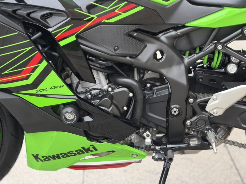 二手川崎ZX-4R