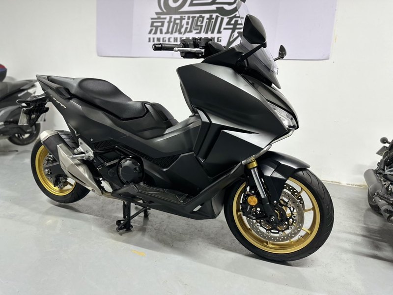 二手本田NSS750
