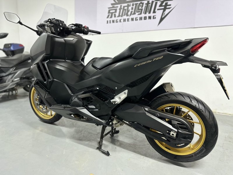 二手本田NSS750