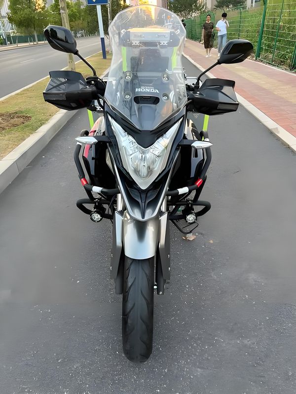 二手五羊本田猛鸷 CB190X