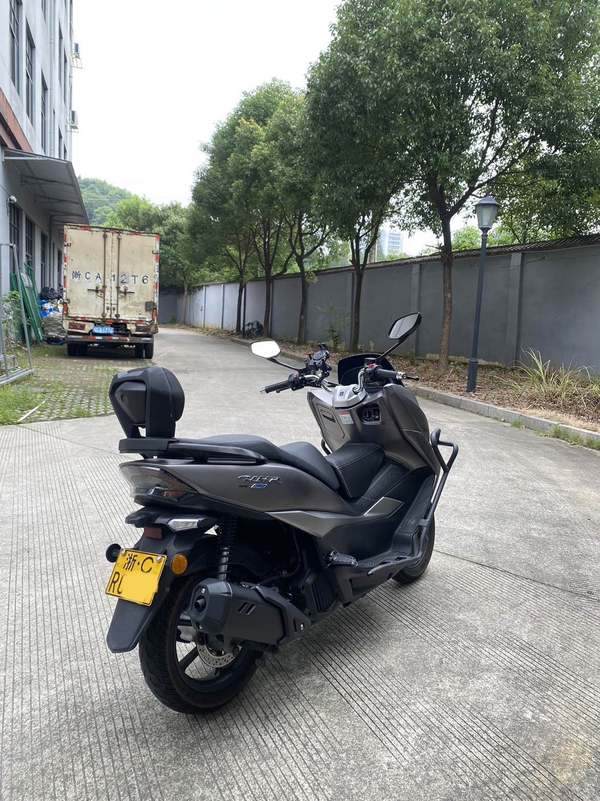 二手豪爵UHR150