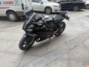 二手张雪机车500RR