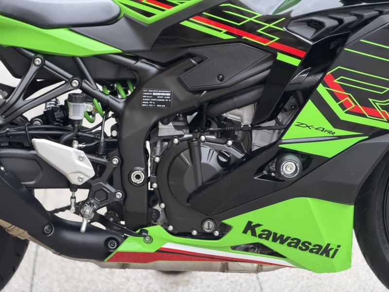 二手川崎ZX-4R