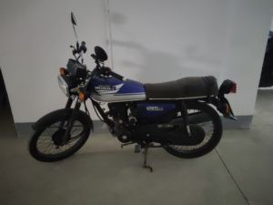 二手五羊本田CG125