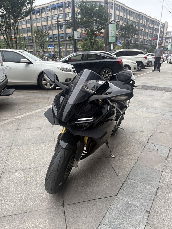 二手张雪机车500RR