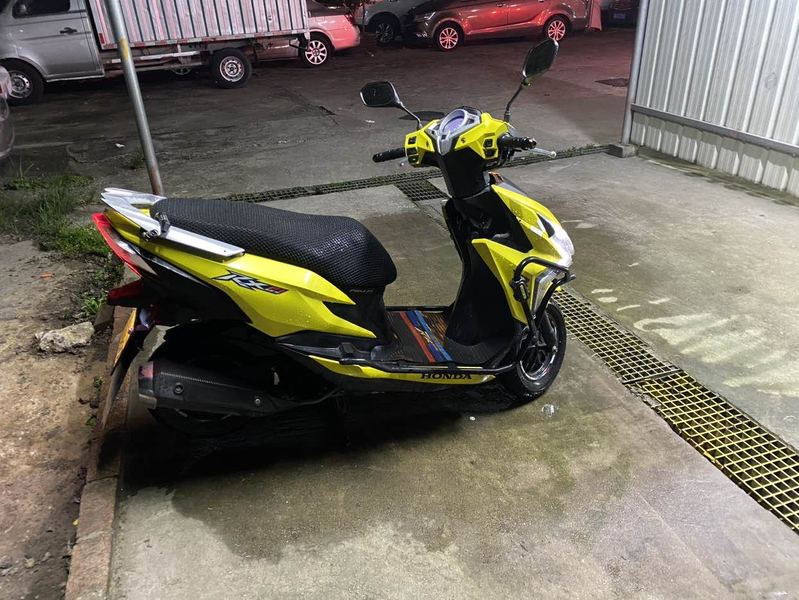 二手新大洲本田裂行 RX125Fi