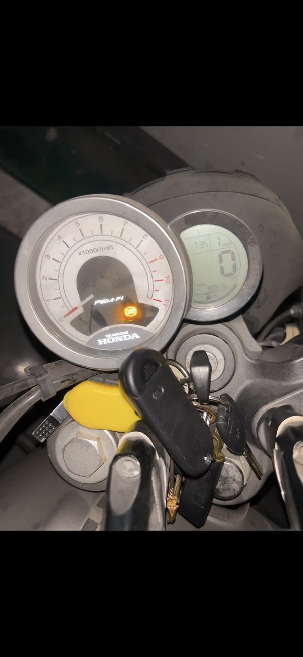 二手五羊本田鸷道 CB190SS