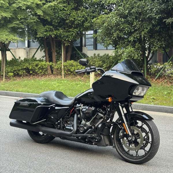 二手哈雷戴维森公路滑翔 Road Glide