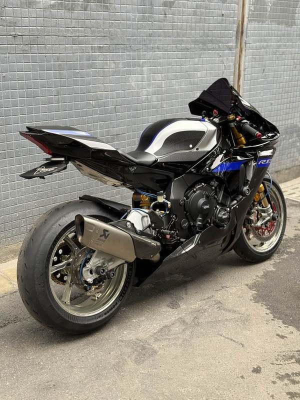 二手雅马哈YZF-R1