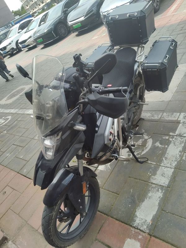 二手五羊本田猛鸷 CB190X