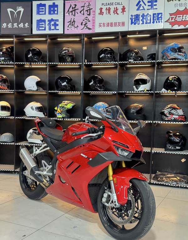 二手张雪机车820RR