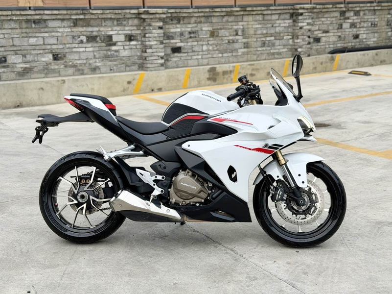 二手QJMOTOR赛450