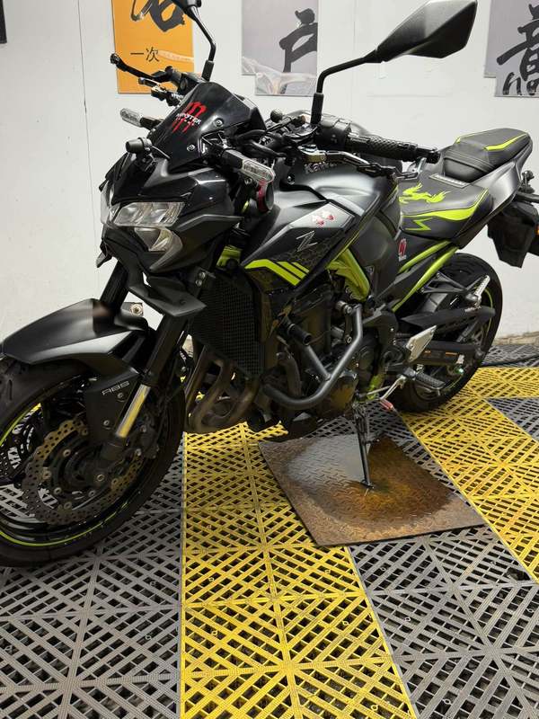 二手川崎Z900