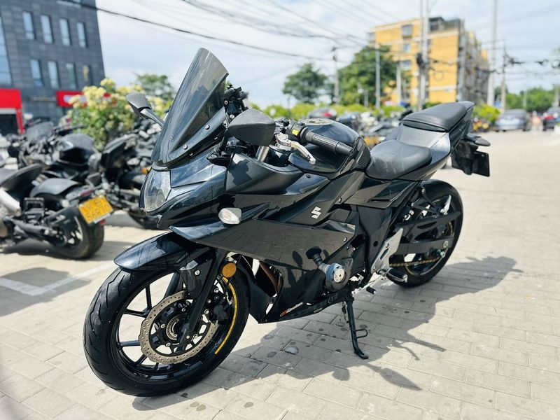 二手豪爵铃木GSX250R