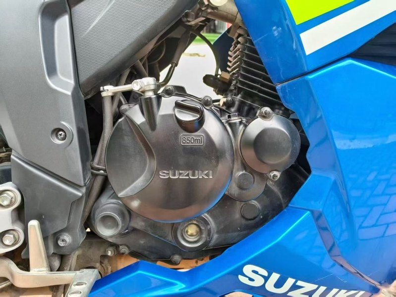 二手济南铃木极客飒 Gixxer 155