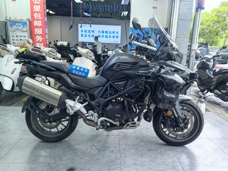 二手贝纳利TRK552