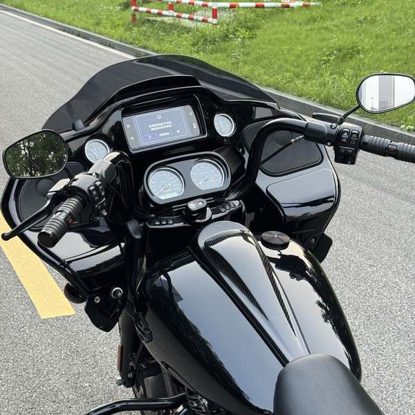 二手哈雷戴维森公路滑翔 Road Glide