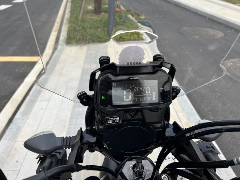 二手豪爵铃木DL250