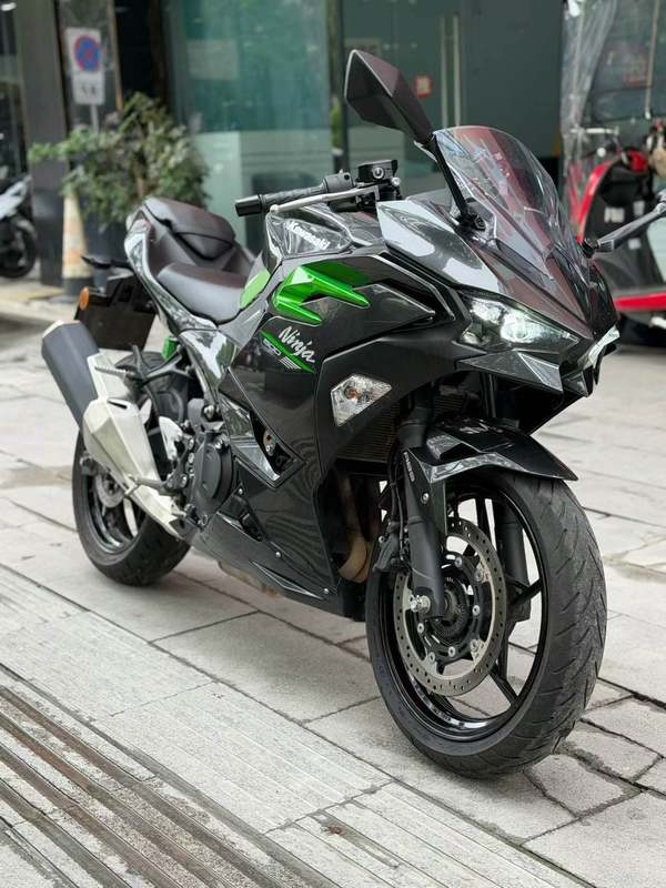 二手川崎Ninja 500