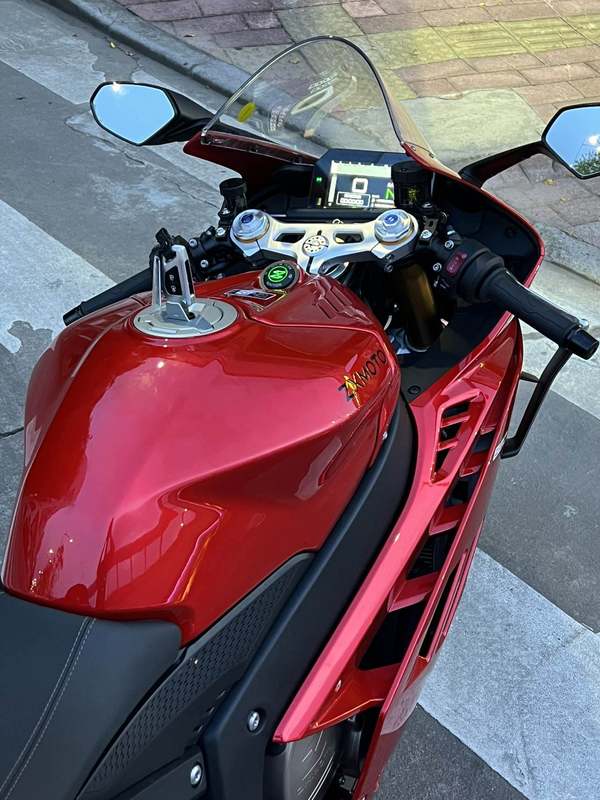 二手张雪机车820RR