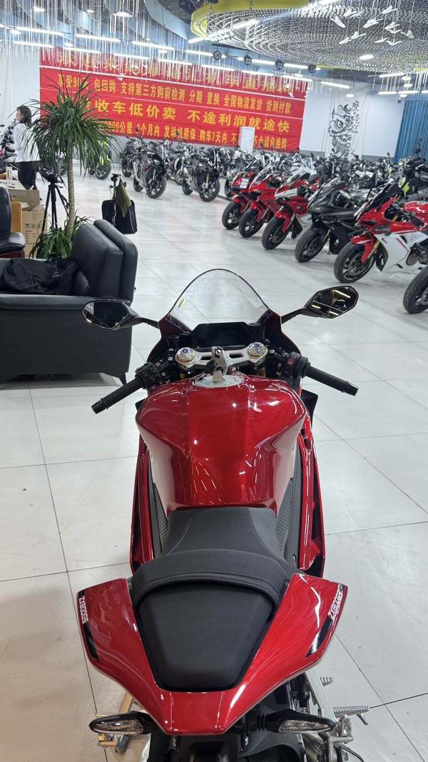 二手张雪机车820RR