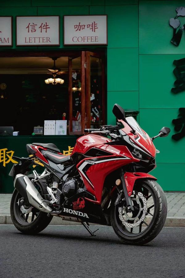 二手本田CBR400R