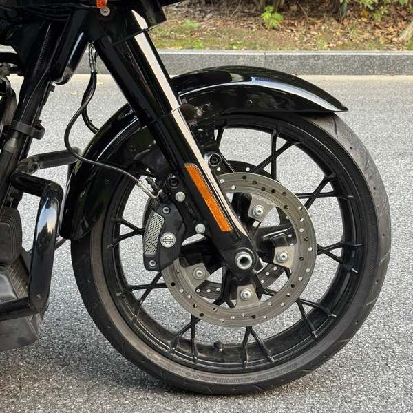 二手哈雷戴维森公路滑翔 Road Glide