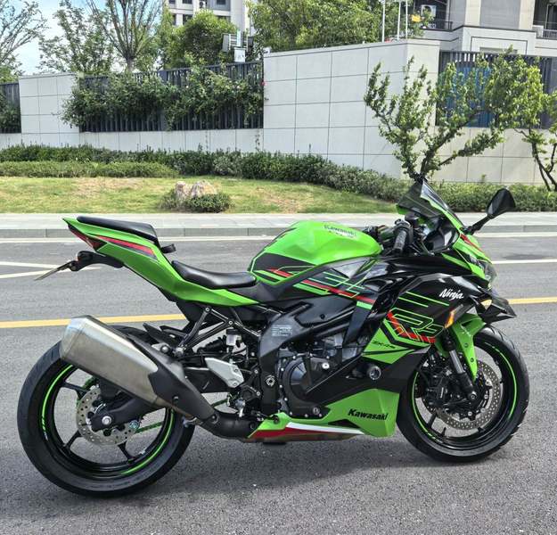 二手川崎ZX-4R