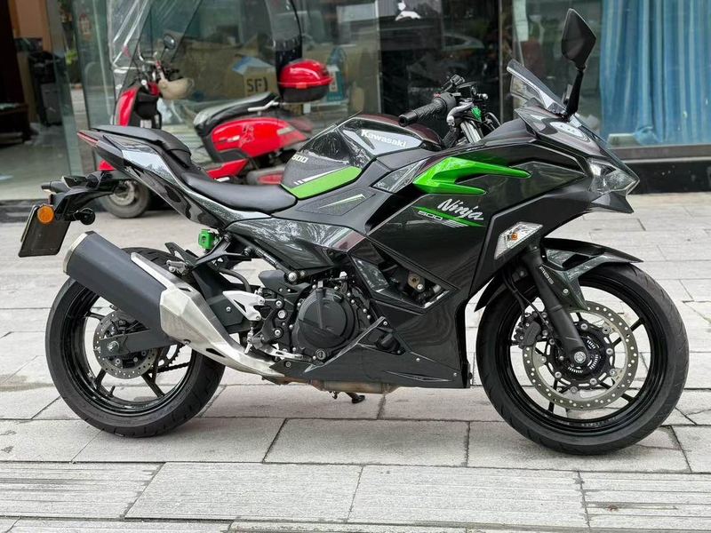二手川崎Ninja 500