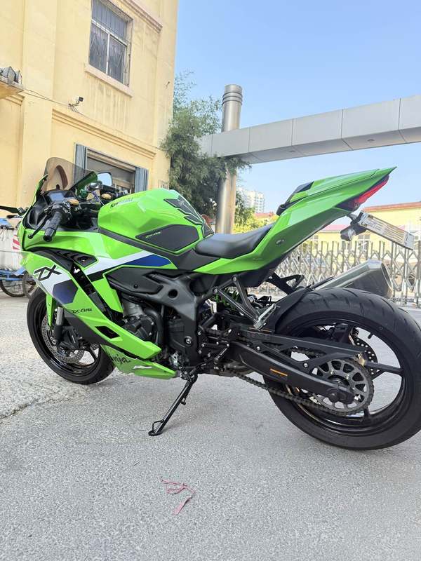 二手川崎ZX-4R