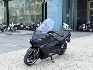 二手雅马哈TMAX