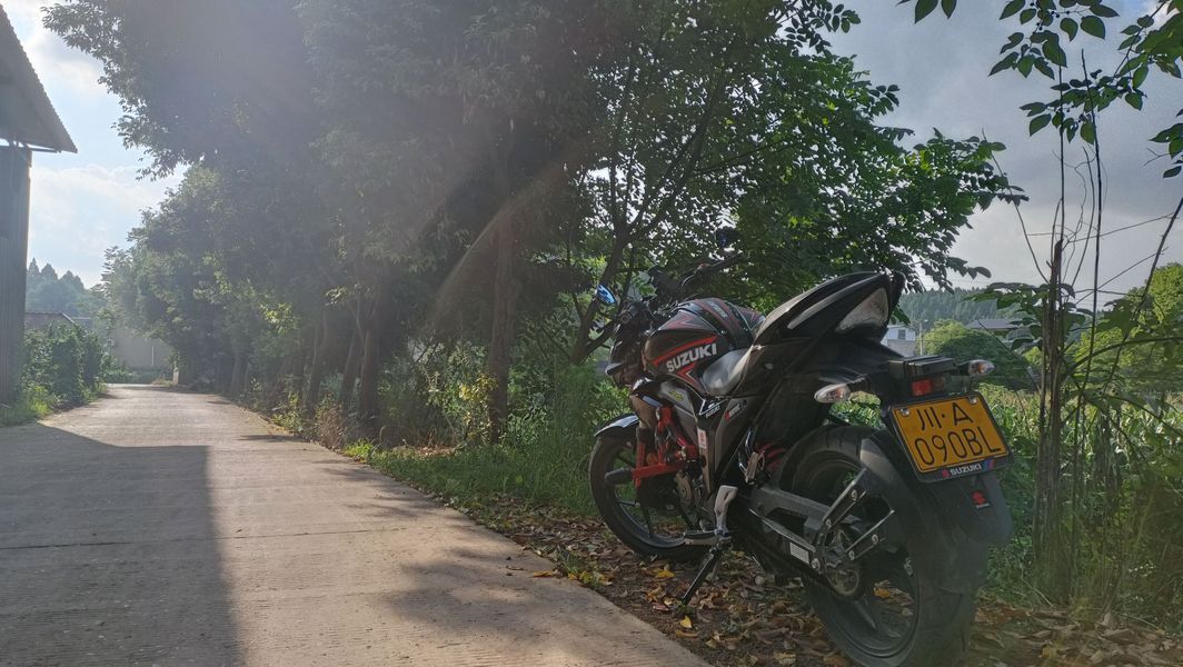 二手济南铃木极客飒 Gixxer 155 NK