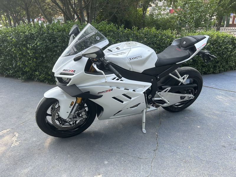 二手张雪机车820RR