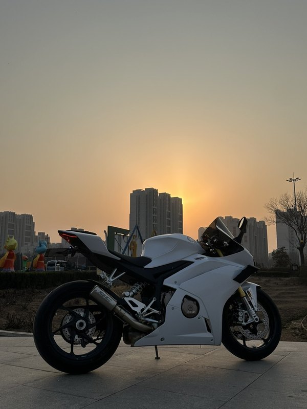二手张雪机车500RR