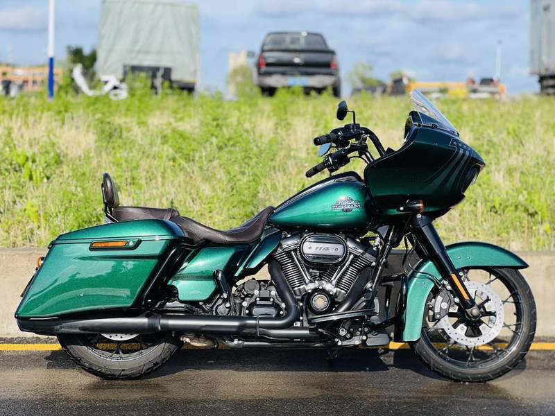 二手哈雷戴维森公路滑翔 Road Glide
