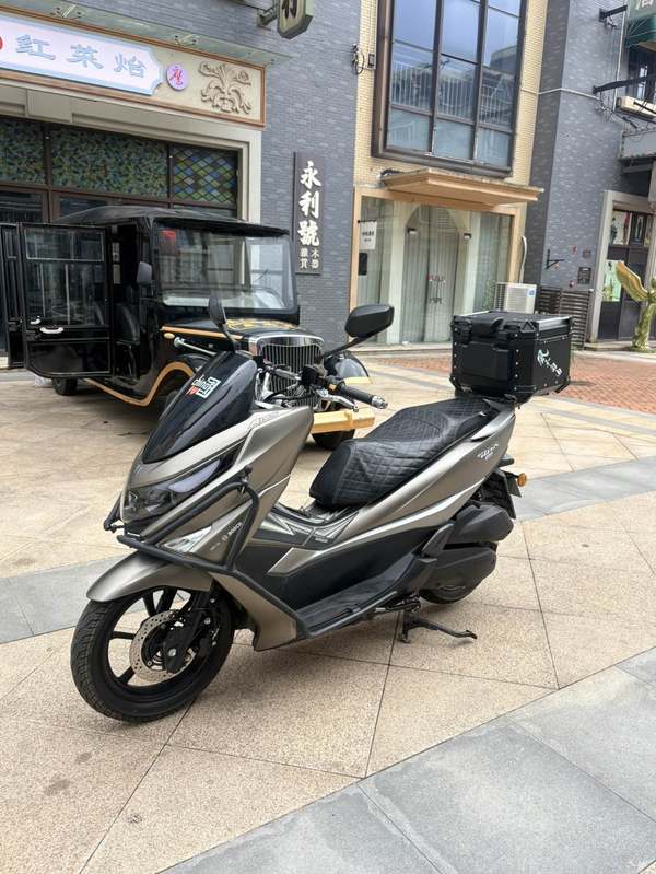 二手豪爵UHR150